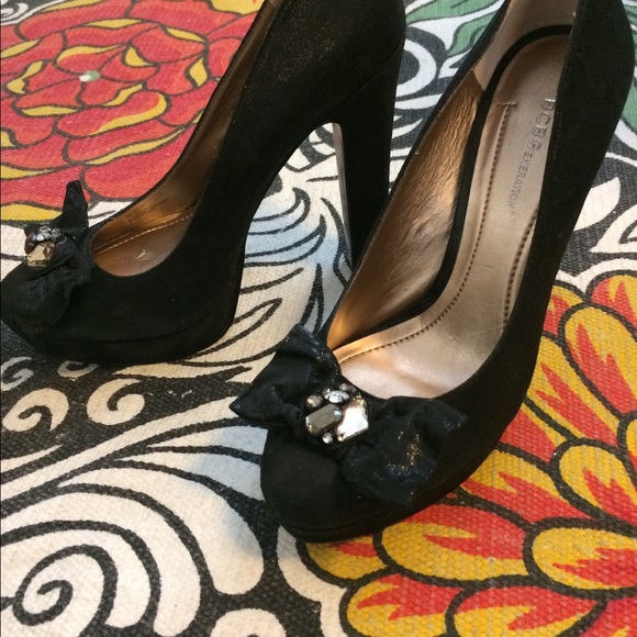 BCBGeneration Pin Up Heels - Picture 3 of 3